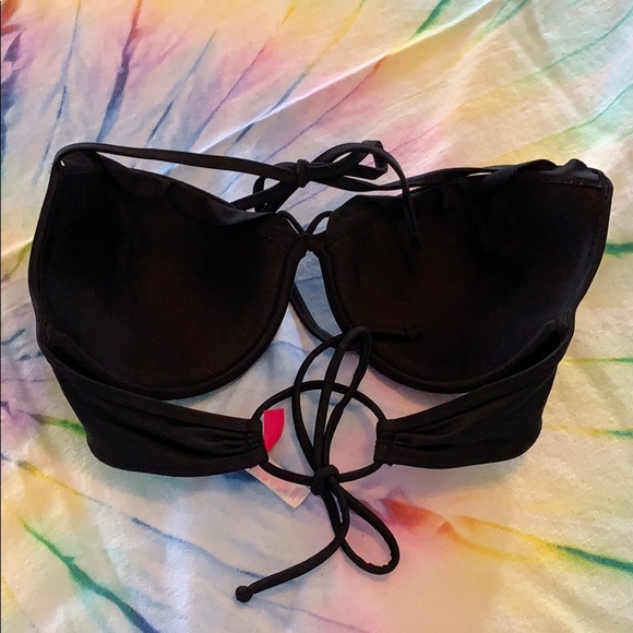 Black Victoria’s Secret Bikini - Picture 4 of 5